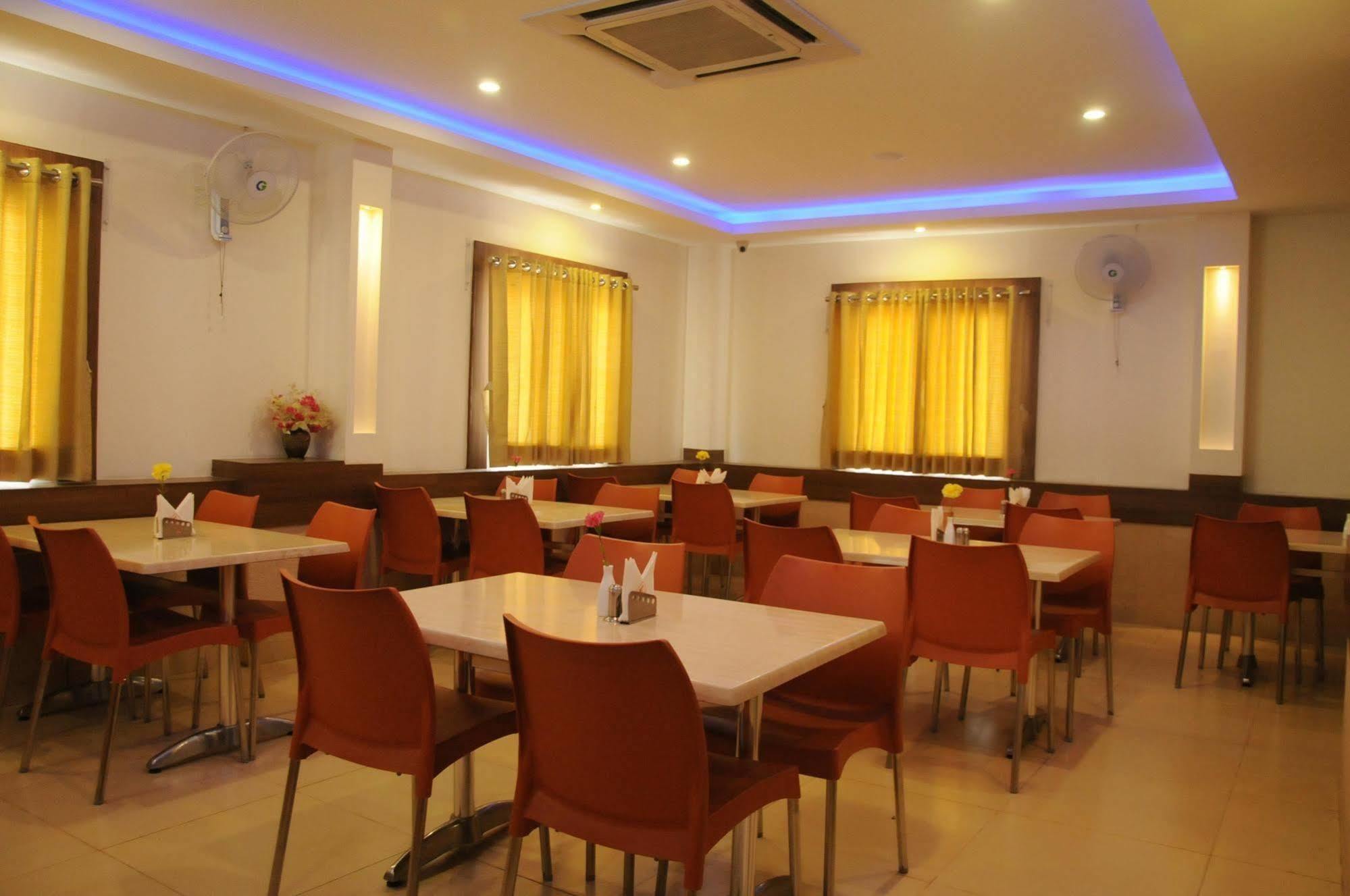 Hotel Le Grand Coimbatore Ngoại thất bức ảnh